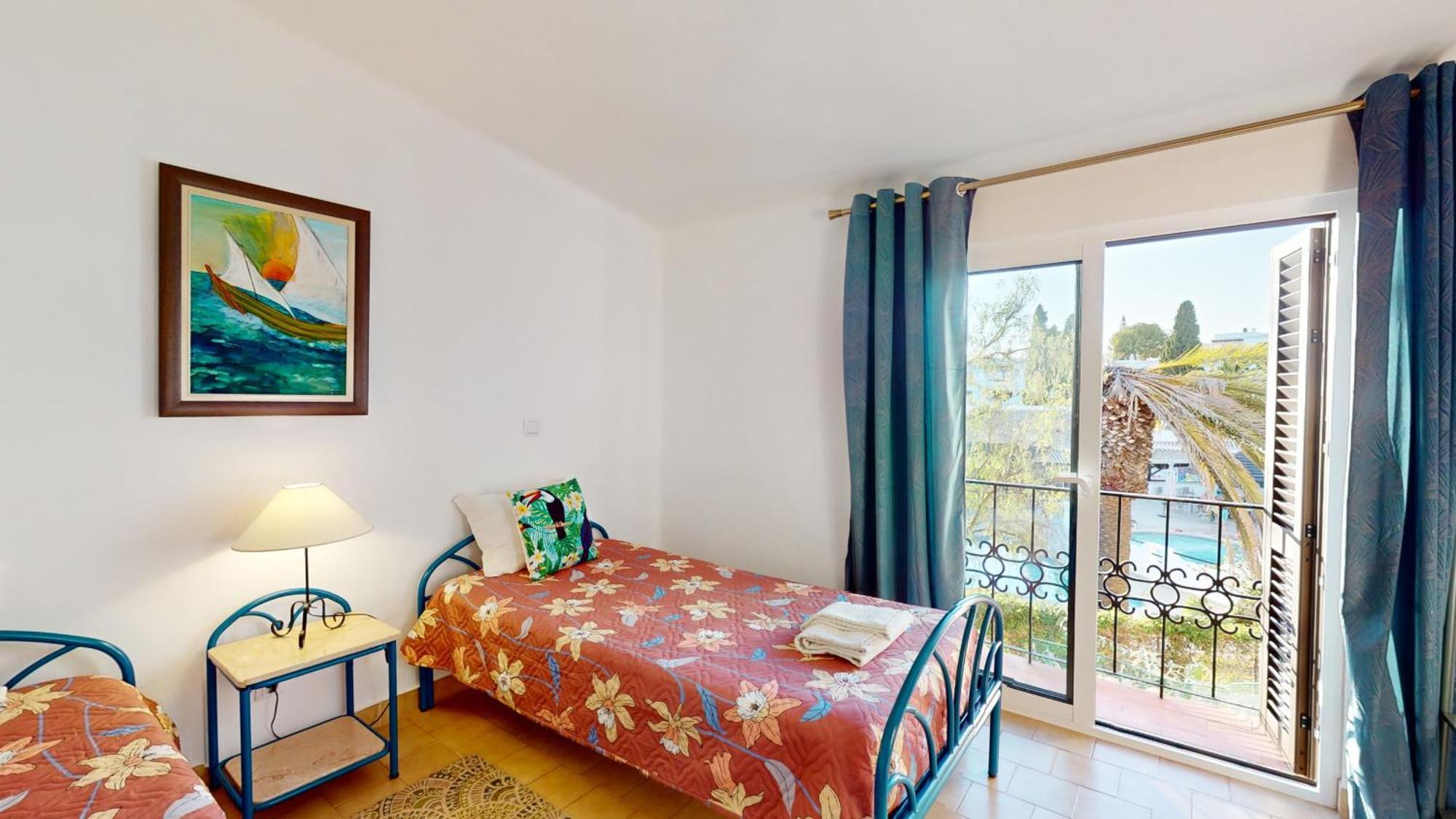 Jasmim Duplex T2, Sao Rafael Apartment